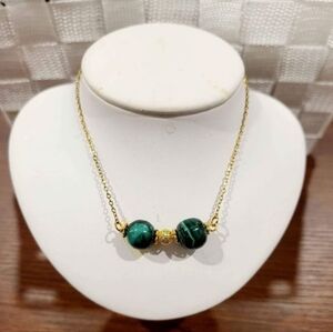 Malachite gemstone necklace